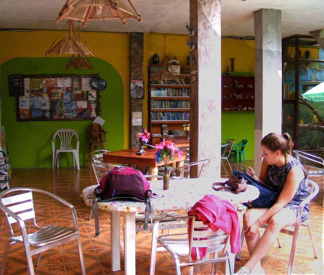 Hostal Maxima Puerto López Exteriér fotografie